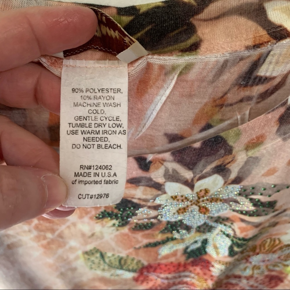 Studio Gem XXL Cream Red Floral Embellished Short Sleeve Top - Picture 5 of 5